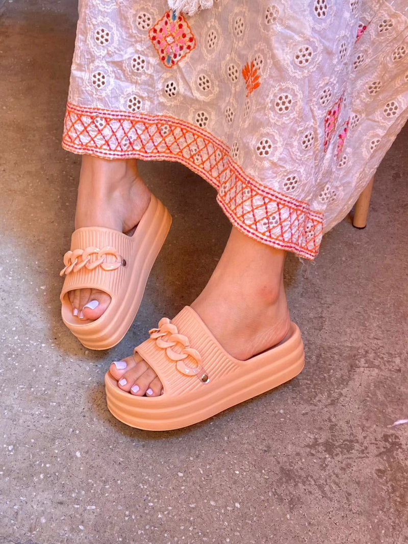 SANDÁLIA PLATAFORMA POLIANA